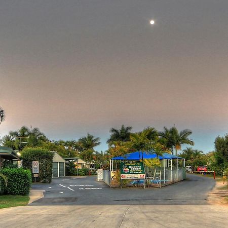 Queens Beach Tourist Village Боуэн Экстерьер фото